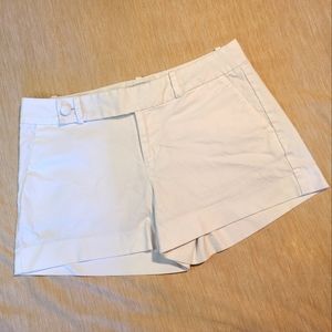 Banana Republic Textured White Casual Shorts Petite Size 4P
